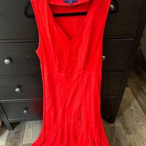 Spicy red hi-low dress.